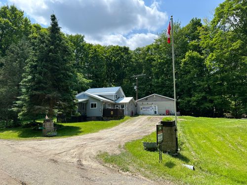 31 White Rd, Godfrey, ON, K0H1T0 | Card Image