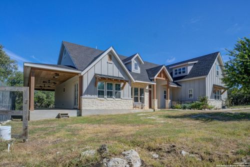 342 County Road 368, Mico, TX, 78056-5033 | Card Image