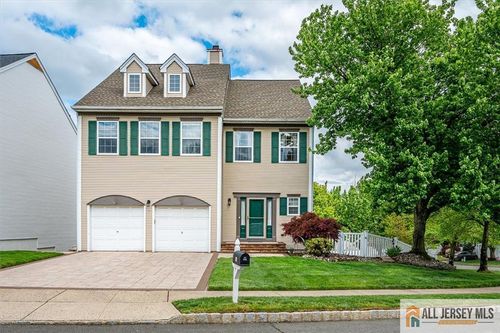 10 Villanova Dr, KENDALL PARK, NJ, 08824-1913 | Card Image