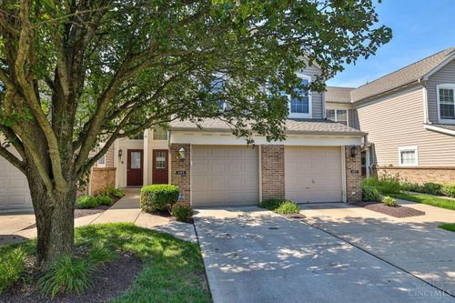 685 Bridle Path, Cincinnati, OH, 45231-7005 | Card Image