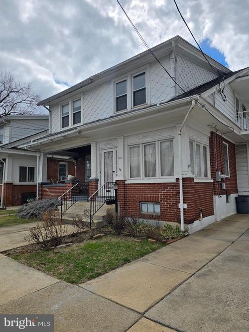 1342 Allegheny Ave, Reading, PA, 19601-1704 | Card Image