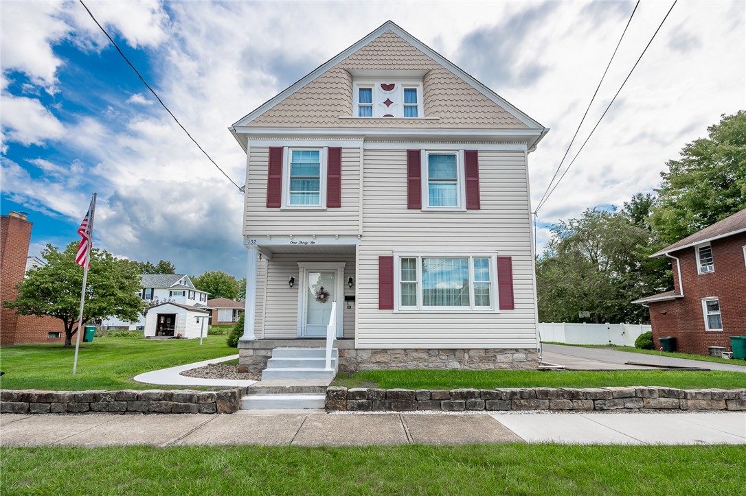 Residential in Center Twp/Homer Cty
