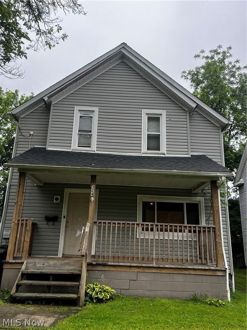 324 W Miller Ave, Akron, OH, 44301-1123 | Card Image