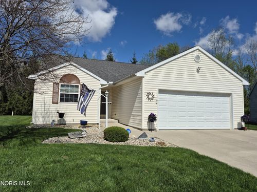 1104 Countryside Drive, Findlay, OH, 45840 | Card Image