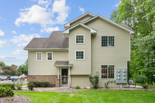 1711 Elm St, White Bear Lake, MN, 55110-4506 | Card Image