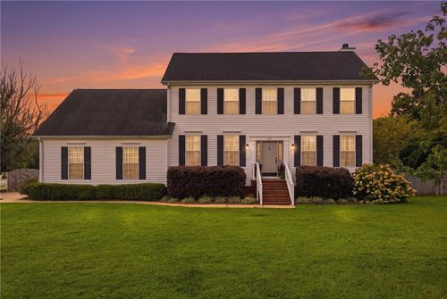 201 Saddlebred Dr, Pelzer, SC, 29669-8709 | Card Image