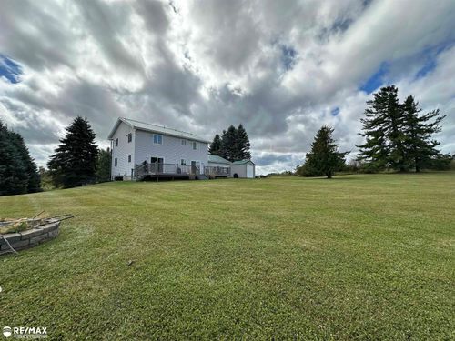 2454 Cambridge Way, Gladwin, MI, 48624-8642 | Card Image