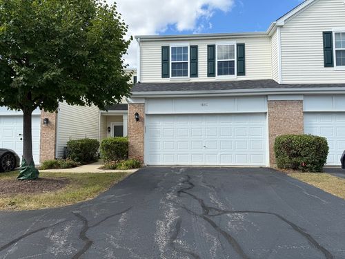 161 Willoughby Ct, Yorkville, IL, 60560-3149 | Card Image