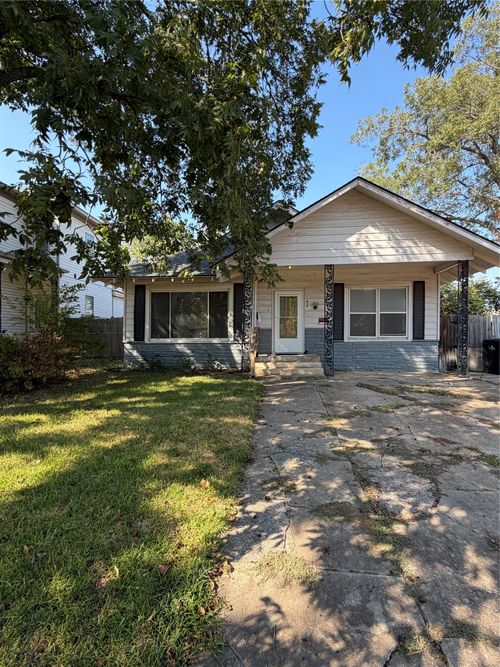 619 W Owing St, Denison, TX, 75020-4414 | Card Image