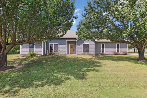 13942 Longstreet Rd, Willis, TX, 77318-4518 | Card Image