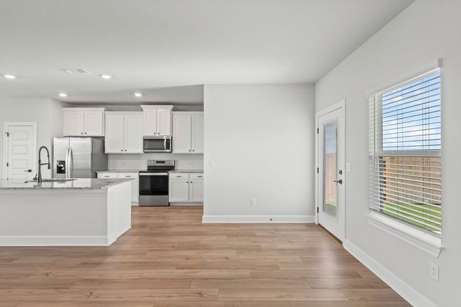 9312 Gladsome Path, House other with 3 bedrooms, 3 bathrooms and 2 parking in Manor TX | Image 6