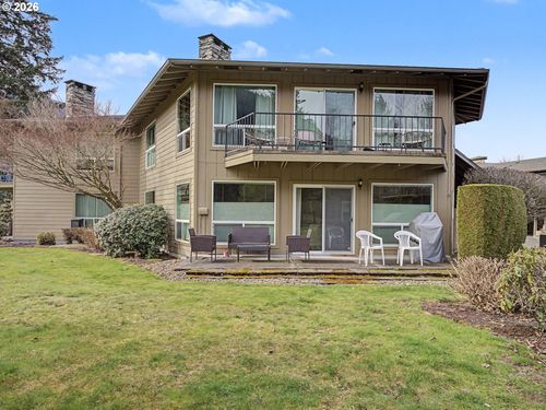 68660 E Fairway Estates Rd, Welches, OR, 97067-0075 | Card Image