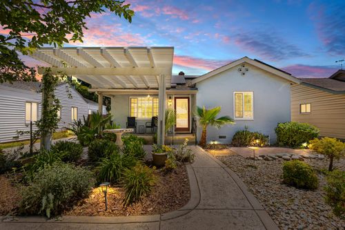 18 Jackson Street, Woodland, CA, 95695 | Card Image