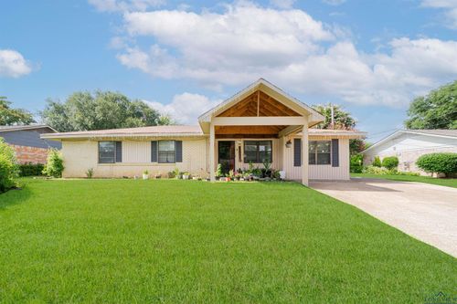 1605 Clearwood Dr, Longview, TX, 75604-4412 | Card Image