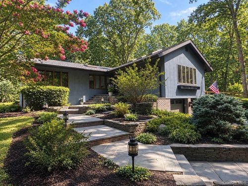 1 Pheasant Ln, Lloyd Harbor, NY, 11743-9724 | Card Image