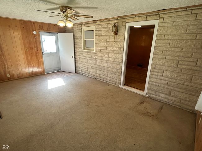 Large 11x19 sun room addition off of kitchen - may need new flooring, though carpet is not too bad. | Image 23