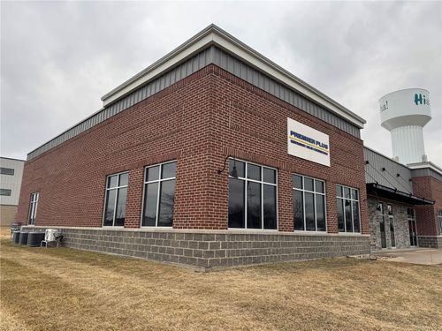 ste-106-2050 Boyson Rd, Hiawatha, IA, 52233-2398 | Card Image