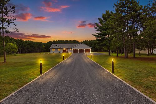11140 40th Avenue, Chippewa Falls, WI, 54729 | Card Image