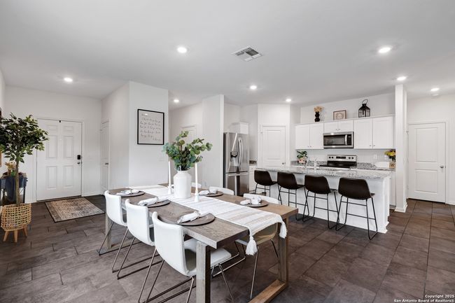 7910 Asp Pt, House other with 3 bedrooms, 2 bathrooms and null parking in San Antonio TX | Image 11