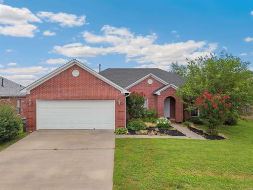 1700 Hosta, Conway, AR, 72034-8484 | Card Image