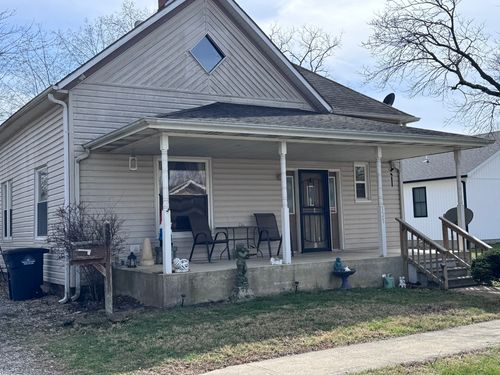 325 W Porter St, Salem, IL, 62881-1262 | Card Image