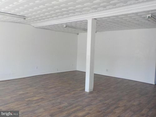 135 S White Horse Pike, Berlin, NJ, 08009 | Card Image