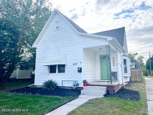802 Wright Ave, Toledo, OH, 43609-3058 | Card Image