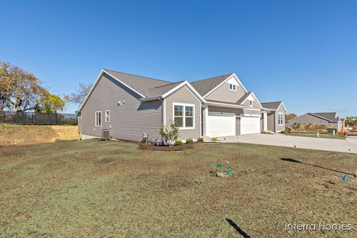 26-997 Comstock Park Dr Nw, Comstock Park, MI, 49321 | Card Image