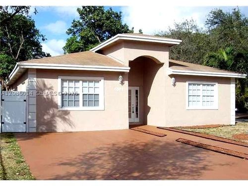 6601 Perry St, Hollywood, FL, 33024-1915 | Card Image