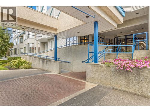105-3157 Casorso Rd, Kelowna, BC, V1W3J4 | Card Image