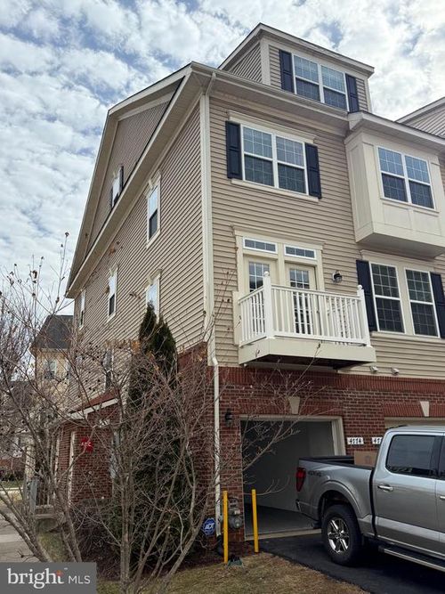 4774 Dane Ridge Cir, WOODBRIDGE, VA, 22193-6519 | Card Image