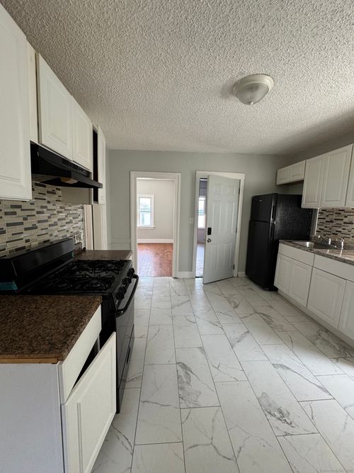 apt-2-153 Chapel St, New Haven, CT, 06513-6301 | Card Image