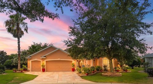 2252 Central St, The Villages, FL, 32162-1207 | Card Image