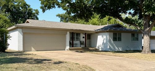 4625 Nadine Dr, Haltom City, TX, 76117-2241 | Card Image