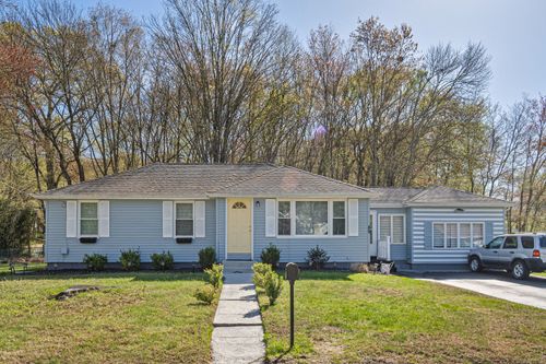 89 Park Ave, Uncasville, CT, 06382-1736 | Card Image