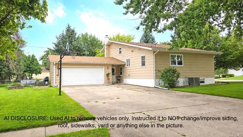 2119 N 29th St, Fort Dodge, IA, 50501-7344 | Card Image