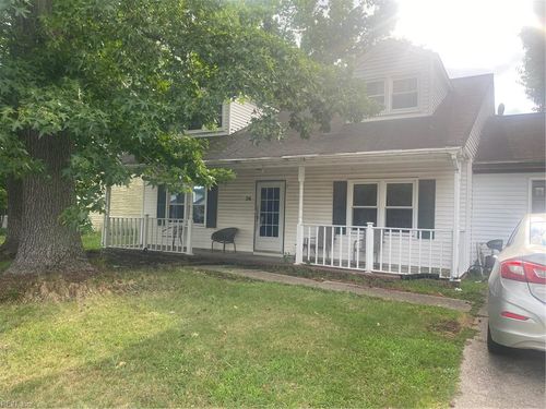 26 Sanlun Lakes Dr, Hampton, VA, 23666-5568 | Card Image