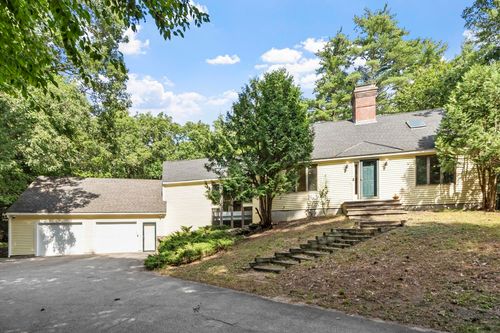 40 Cleveland Hill Road, Brookline, NH, 03303 | Card Image