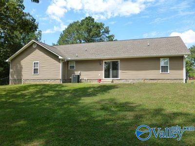 208 Ohara Drive, House other with 3 bedrooms, 2 bathrooms and null parking in Albertville AL | Image 2