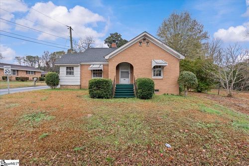 303 Drayton St, Newberry, SC, 29108-4209 | Card Image
