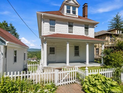 45 Gory Brook Rd, Sleepy Hollow, NY, 10591-1701 | Card Image