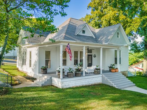 1615 Main St, Lynnville, TN, 38472-3128 | Card Image