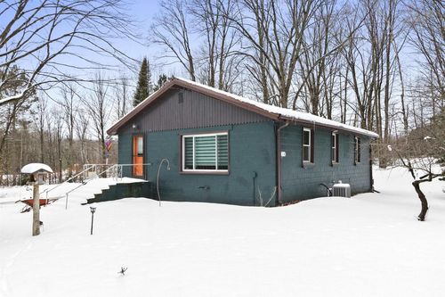 N8719 Pines Road, Middle Inlet, WI, 54177 | Card Image