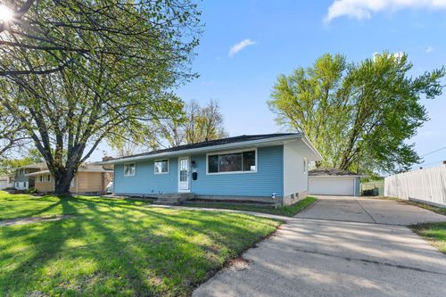 5307 62nd Ave N, Brooklyn Center, MN, 55429-2361 | Card Image