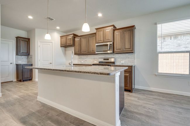 1441 Archway Ct, House other with 4 bedrooms, 2 bathrooms and null parking in Justin TX | Image 8