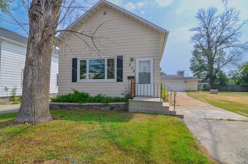 238 Michigan Avenue, Oconto, WI, 54153 | Card Image