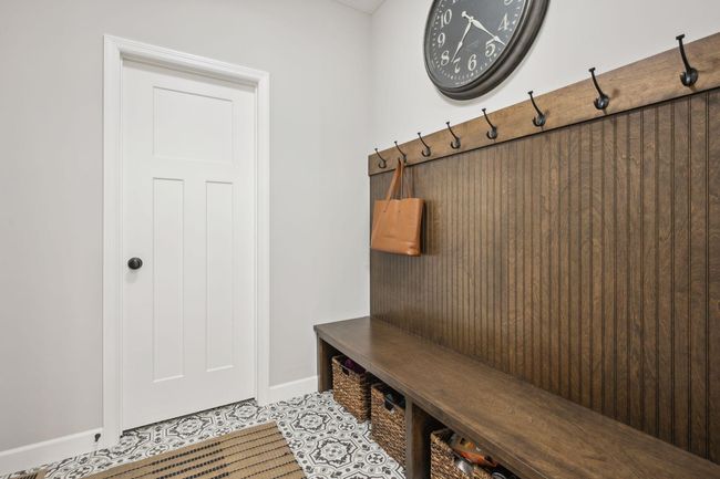 Mudroom with built in bench | Image 26