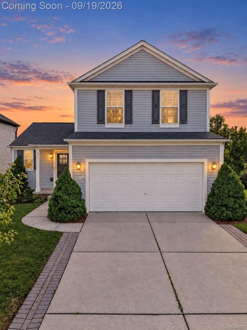 10065 Edgewater Trl, Holly, MI, 48442-9322 | Card Image