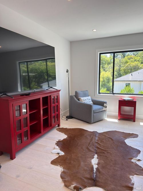 5255 Odonnell Ln, Glen Ellen, CA, 95442 | Card Image