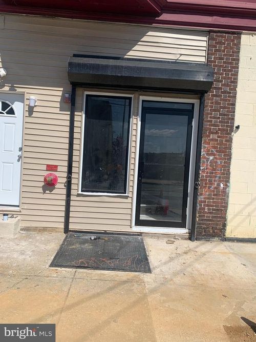 1331 S 49th Street, Philadelphia, PA, 19143 | Card Image